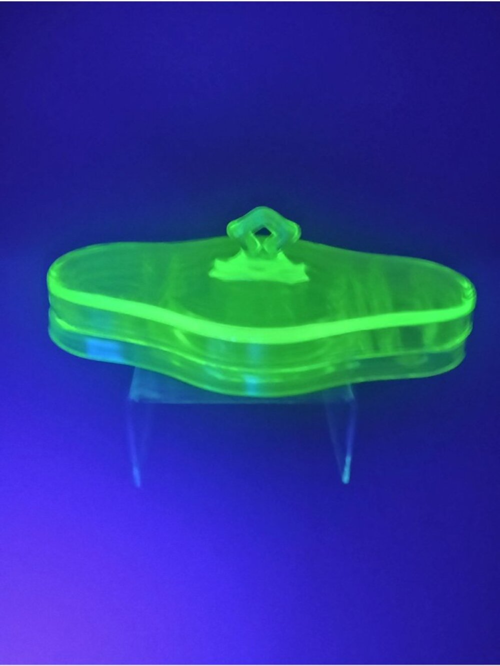 Vintage Cambridge Lidded Uranium/Vaseline Glass  Vanity Make-up Tray